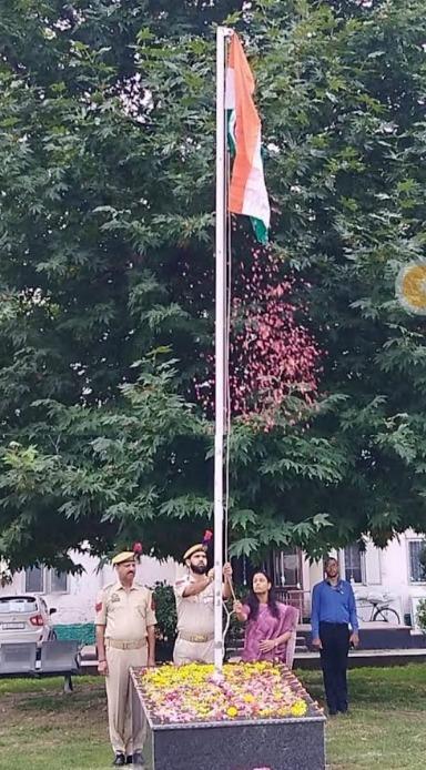 DIPR celebrates 80th Independence Day at Srinagar
