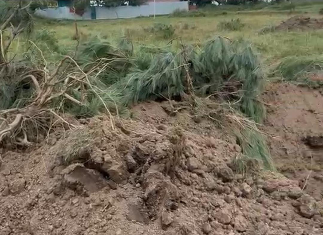 Trees buried, locals cry foul in Tangmarg Waqf land row