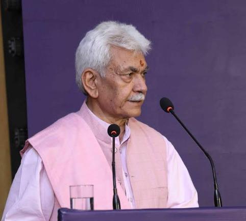 Eveyone must contribute to welfare of society, humanity as whole : LG Sinha